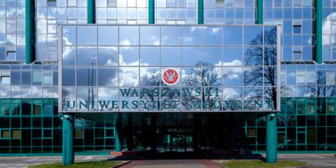 W lipcu br. Uczelniana Komisja Wyborcza poinformowała, że proces wyborczy na nowego szefa WUM rozpoczął się od początku.
