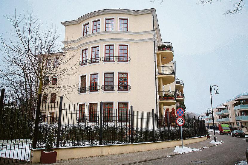 ZAPŁACĄ LOKATORZY: