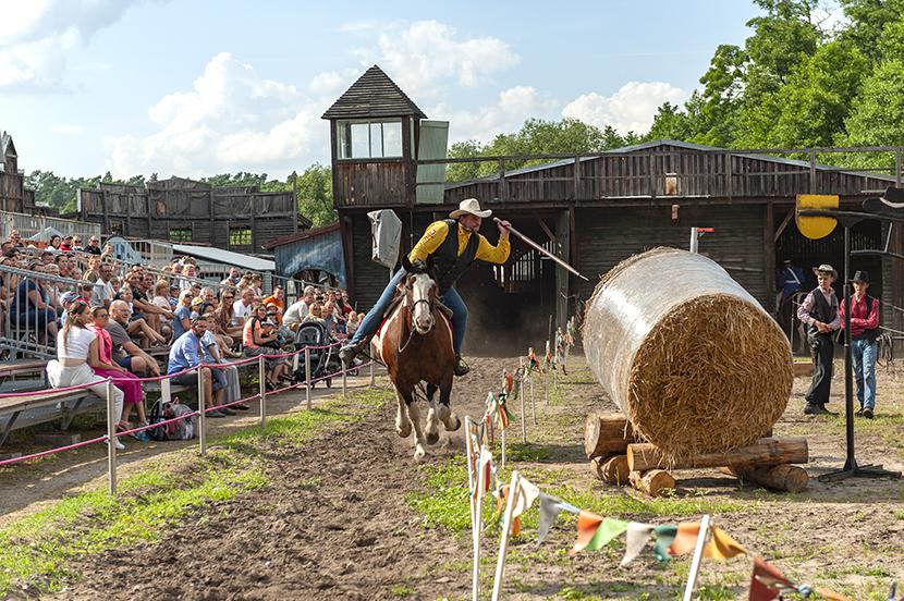 Karol Kolasiński podczas pokazów Karol Kolasiński podczas pokazów