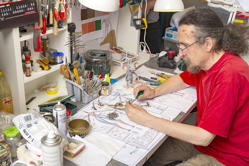 Pośrednik i twórca