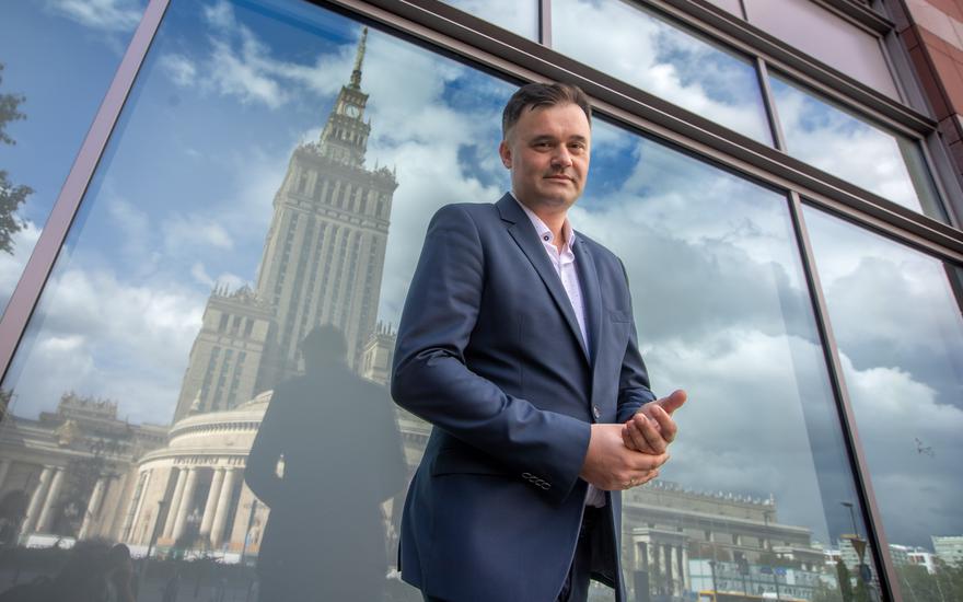 Trwa wyprzedaż obligacji, a rząd nie pomaga. Dług publiczny balansuje na niebezpiecznej granicy