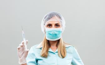 Pracodawcy chcą, by pielęgniarki mogły podawać szczepionki