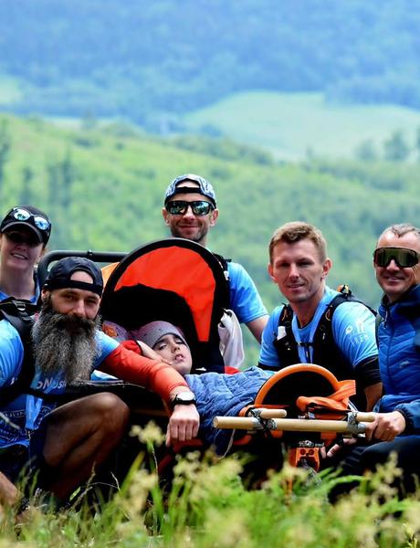 Pod górę ze&nbsp;Skarbami na&nbsp;plecach. Runner’s Power wnosi na&nbsp;szczyty dzieci z&nbsp;niepełnosprawnościami