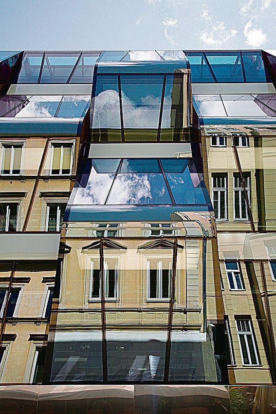 Choć na Chmielnej widać pierwsze oznaki zmian na lepsze, to walka o nowy wizerunek zajmie jeszcze sporo czasu. [FOT. WM]
 