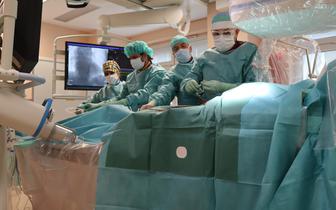 Nowa metoda zamykania tętnicy dla dostępu podobojczykowego opracowana przez ekspertów z Opola