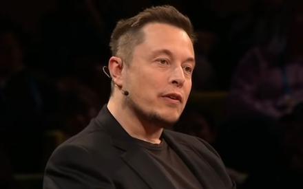 Elon Musk sprzedał akcje Tesli za 6,9 mld USD