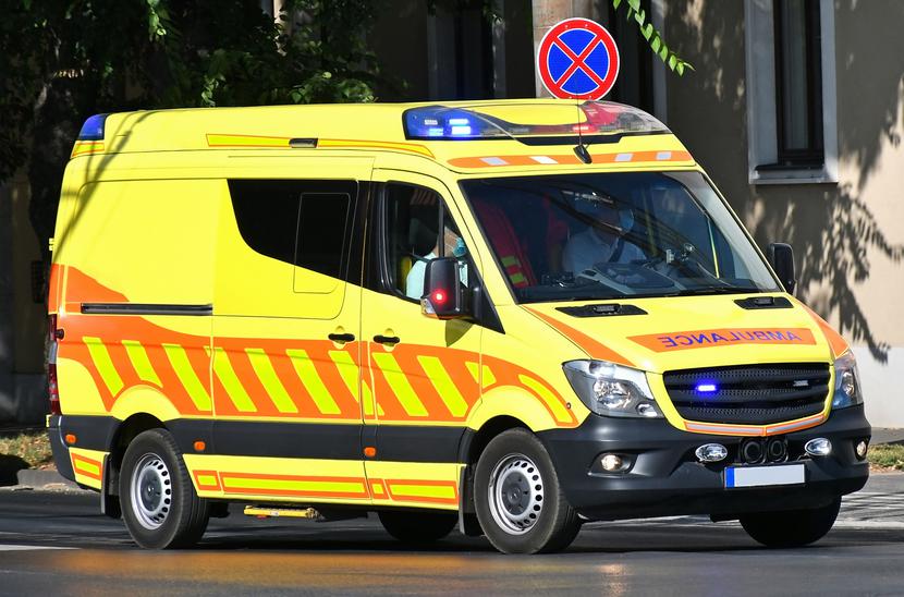 Po wejściu w życie rozporządzenia o oznaczeniu systemu PRM kolor żółty nie powinien być dostępny dla ambulansów działających poza tym systemem - podkreślają ratownicy medyczni. Po wejściu w życie rozporządzenia o oznaczeniu systemu PRM kolor żółty nie powinien być dostępny dla ambulansów działających poza tym systemem - podkreślają ratownicy medyczni.