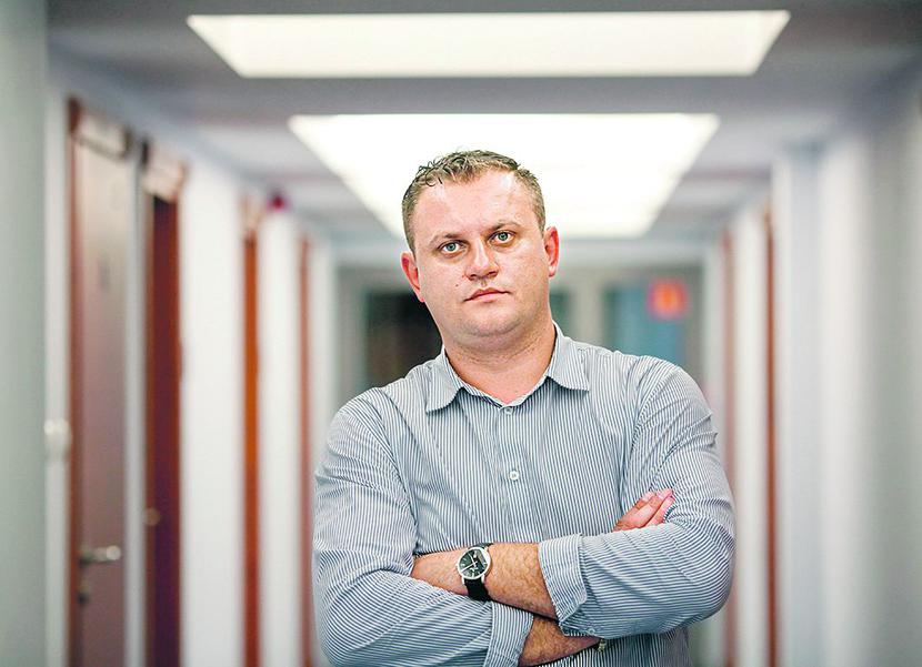 SOLIDNE FUNDAMENTY: W przeciwieństwie do poprzedników nie będziemy płacić za dzierżawę marki i parku maszynowego. Niezbędne koszty już ponieśliśmy. Teraz czas na rozwój — tryska optymizmem Sławomir Wieszczeciński, właściciel nowego Tonsilu. [FOT. WM] 