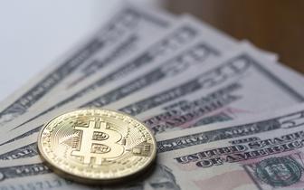 Standard Chartered: bitcoin może zejść do zaledwie 5 tys. USD