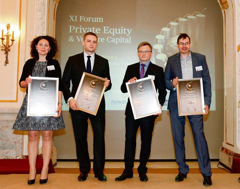 O NAGRODACH DECYDOWAŁA KAPITUŁA W SKŁADZIE:
 (od lewej) Krzysztof Walenczak, dyrektor generalny Societe Generale Corporate & Investment Banking, Paweł Bajno, partner Norton Rose Fulbright, Paweł Rymarz, partner zarządzający Weil, Gotshal & Manges, Grzegorz Nawacki, zastępca redaktora naczelnego „Pulsu Biznesu”, Ryszard Trepczyński, członek zarządu PZU, Paweł Tomczuk, prezes MSL Financial Communications Poland. [FOT. GK]