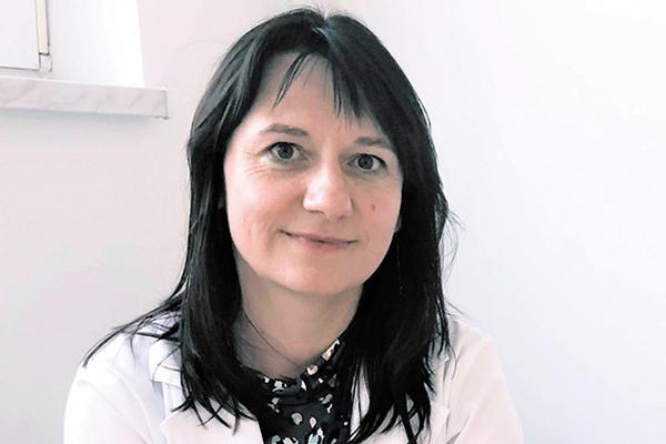 Przyjęty model terapii poprawił wskaźniki przeżycia całkowitego i do progresji czerniaka