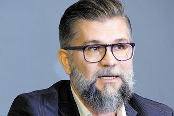 Powinniśmy skutecznie diagnozować, leczyć i edukować chorych, utrącając fake newsy Powinniśmy skutecznie diagnozować, leczyć i edukować chorych, utrącając fake newsy