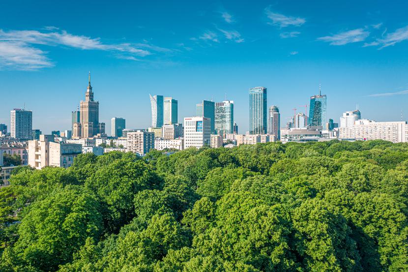 W nieruchomości komercyjne w Polsce w I półroczu 2022 zainwestowano 2,88 mld EUR