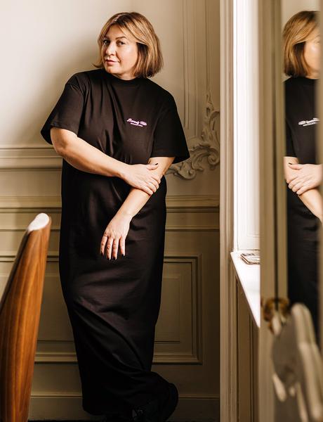 Wchodząc do&nbsp;Rossmanna w&nbsp;biegu. Historia marki kosmetycznej, która nie miała czasu na&nbsp;błędy