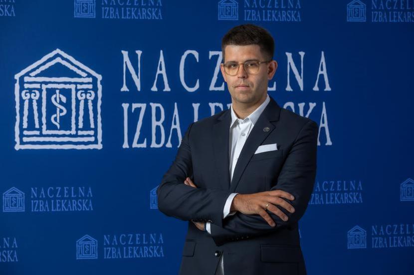 Na zdj. Łukasz Jankowski, prezes Naczelnej Rady Lekarskiej. Na zdj. Łukasz Jankowski, prezes Naczelnej Rady Lekarskiej.