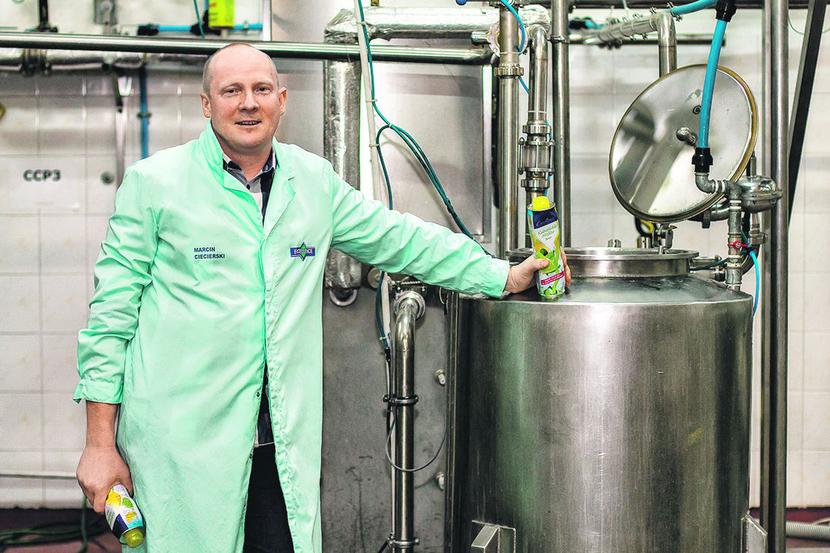 FORD NA RATY: Pożyczka, kredyt, leasing, wynajem długoterminowy, czy może dotacja? Na przykładzie dwóch aut — nowego i używanego — sprawdziliśmy, jak wyglądają oferty różnych sposobów sfinansowania takiego auta. [FOT. ARC] 