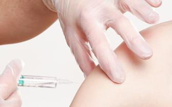 Debata Pulsu Medycyny o szczepieniach populacyjnych