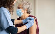 Rada Medyczna: trzecia dawka szczepionki przeciw COVID-19 dla medyków i seniorów