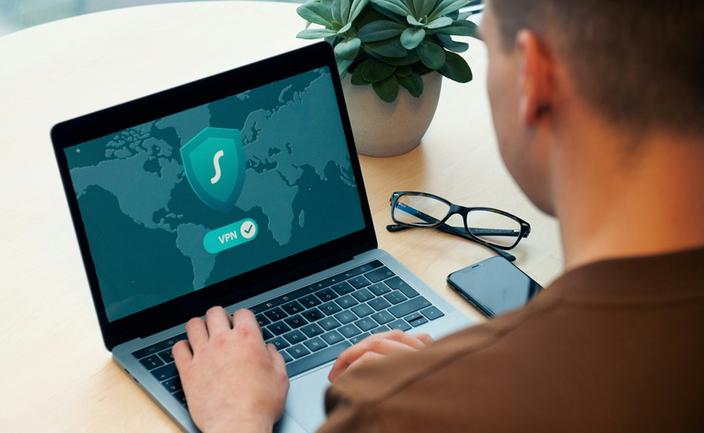 Rosnąca fala cyberzagrożeń – pracownicy świadomi ryzyka, ale wciąż nieprzygotowani