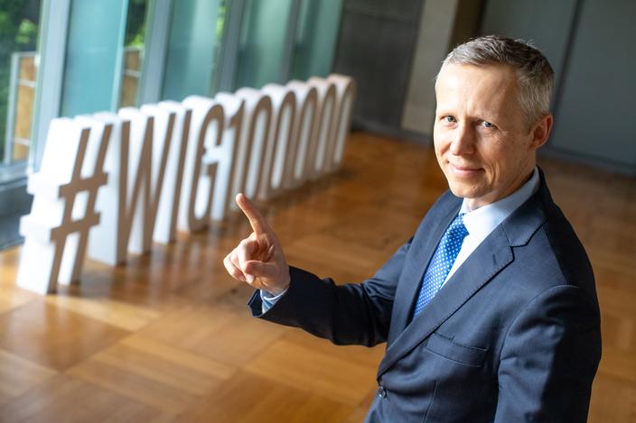 W porównaniu do innych giełd: