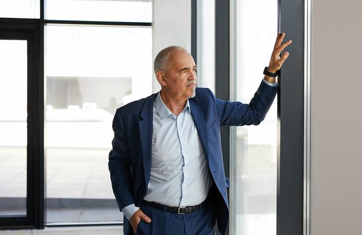 Spodziewamy się wzrostu gospodarczego oraz przypływu wielu firm na północ w związku z budową morskich farm wiatrowych na Bałtyku, które będą generować tanią energię. W odpowiedzi na potrzeby przedsiębiorców postanowiliśmy zorganizować w Gdańsku własną konferencję Green Energy Tricity - Dariusz Jachowicz, prezes Grupy Technologicznej ASE Spodziewamy się wzrostu gospodarczego oraz przypływu wielu firm na północ w związku z budową morskich farm wiatrowych na Bałtyku, które będą generować tanią energię. W odpowiedzi na potrzeby przedsiębiorców postanowiliśmy zorganizować w Gdańsku własną konferencję Green Energy Tricity - Dariusz Jachowicz, prezes Grupy Technologicznej ASE