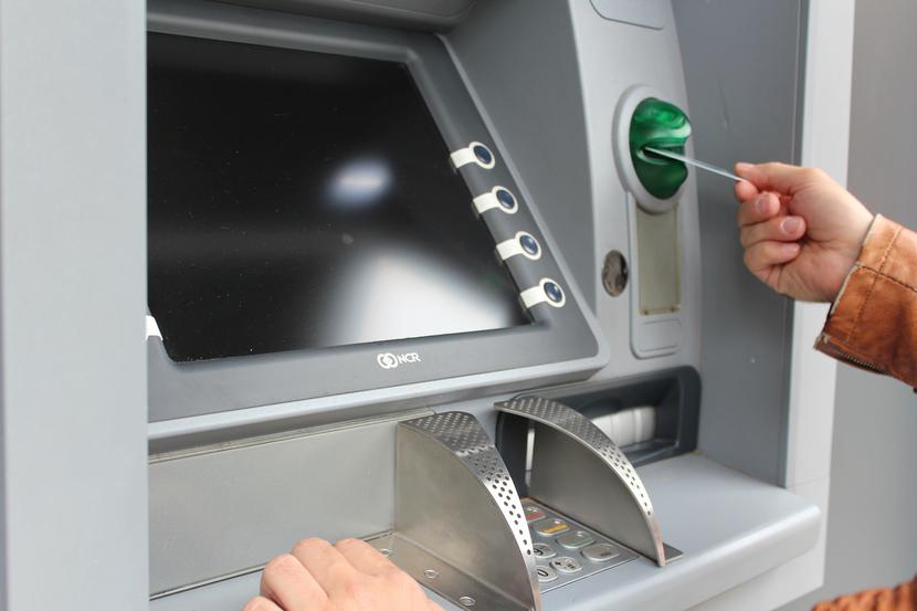 Bankomatowa gorączka: Bankomatowa gorączka: