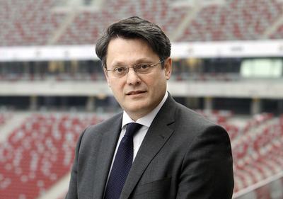Andrzej Kopyrski w przeszłości wiele lat pracował w BPH i Pekao. W tym ostatnim banku jako jedyny członek zarządu z ekipy Luigiego Lovaglia otrzymał propozycję pracy w nowym składzie.