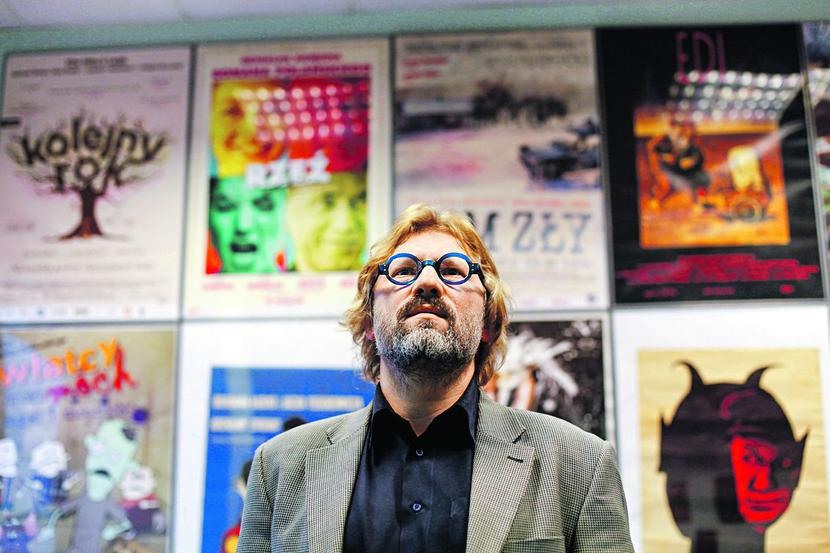 CISZEJ JEDZIESZ...:
 Piotr Reisch po cichu
 zbudował telewizyjnego
 gracza wycenianego
 na 400 mln
 zł. I nie powiedział
 jeszcze ostatniego
 słowa. [FOT. WM]
