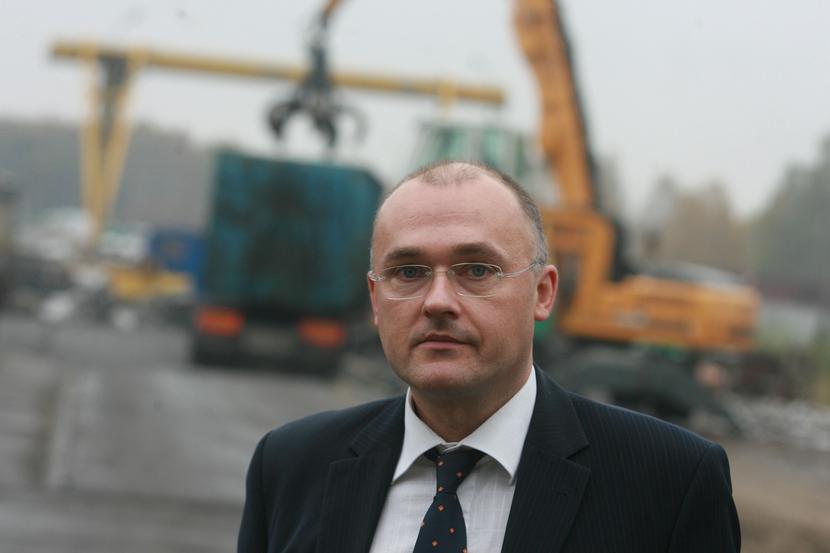 NA DWÓCH FRONTACH: Przemysław Sztuczkowski, prezes
 Cognoru, podkreśla, że coraz trudniej naszym hutom konkurować
 z tanimi dostawcami stali z Rosji czy Ukrainy. Jeśli rękawicę
 rzucą nam jeszcze europejscy przedsiębiorcy, trudno będzie
 utrzymać silną pozycję na krajowym rynku. [FOT. GK]