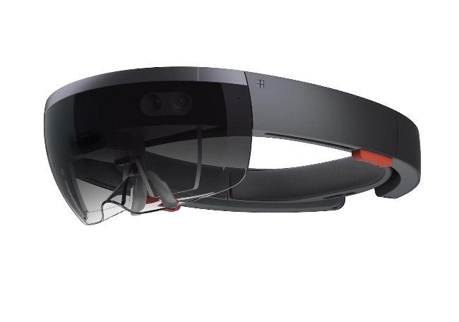 Na razie nie wiadomo, kiedy okulary HoloLens pojawią się na rynku.
