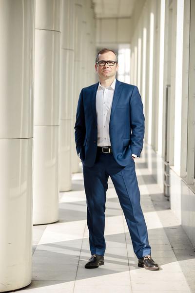 Filip Jeleń może być zadowolony z ostatnich rekomendacji NCBR. Notowane na NewConnect Pure Biologics, w którym ma 24,5 proc. akcji, może otrzymać 30,1 mln zł, a pozagiełdowy Captor Therapeutics, w którym też jest znaczącym udziałowcem, nawet 55 mln zł na poszukiwanie nowych leków. Menedżer jest prezesem obu spółek.