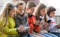 Szyja smartfonowa - nowy zespół bólowy w grupie pacjentów pediatrycznych
