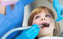 Zakażenie SARS-CoV-2 u dzieci: objawy i powikłania w obrębie jamy ustnej
