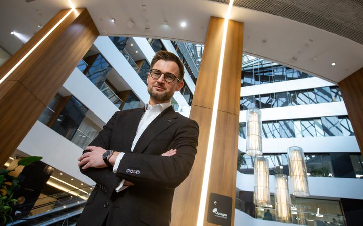 Uniqa powalczy o więcej tortu