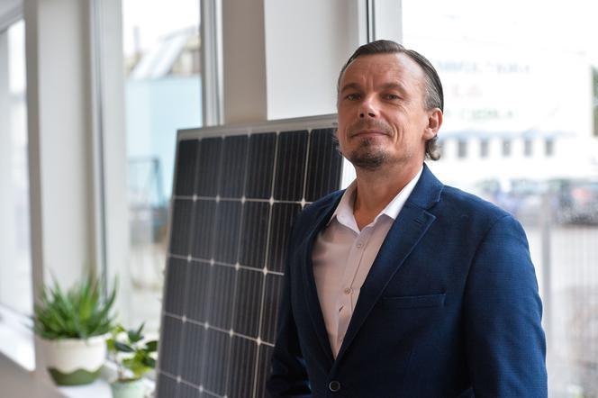 Misja i biznes:Aktywnie wspieramy różne działania proekologiczne, dlatego też pozyskiwanie i wykorzystywanie energii odnawialnej jest naszym priorytetem. Nasza misja idzie w parze z naszym biznesem – informuje Andrzej Litkowski, prezes Virtus Sun Polska.