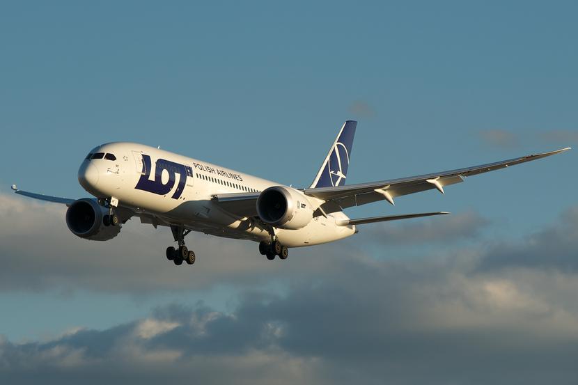 Boeing 787 Dreamliner w barwach PLL LOT