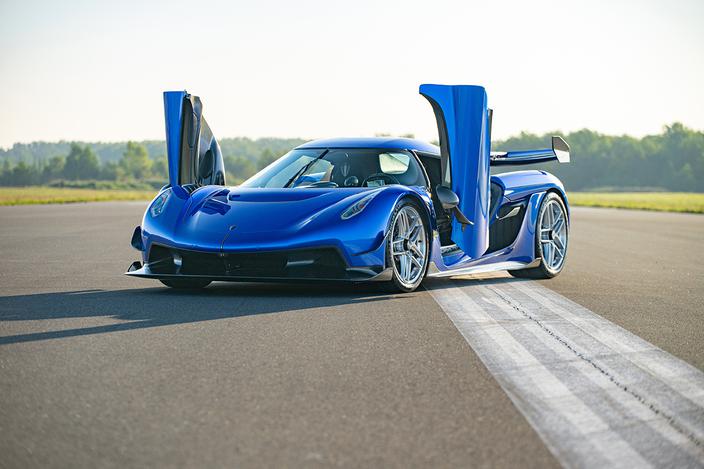 Koenigsegg Jesko Attack