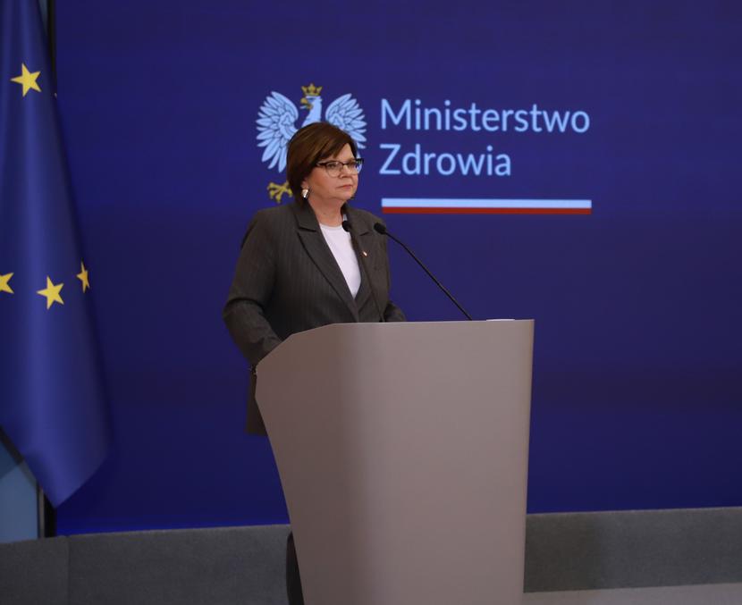 Nie mam kolejnych prawie 10 mld zł na podwyżkę, której oczekują pielęgniarki – mówiła w programie „Jeden na jeden” w TVN24 minister zdrowia Izabela Leszczyna. Nie mam kolejnych prawie 10 mld zł na podwyżkę, której oczekują pielęgniarki – mówiła w programie „Jeden na jeden” w TVN24 minister zdrowia Izabela Leszczyna.