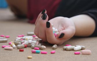 PEX: rośnie sprzedaż antydepresantów w aptekach. Wzrost o 112 proc. rok do roku