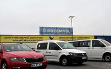 PCK w Rzeszowie otrzymał samochody. Wspierają pomaganie uchodźcom z Ukrainy