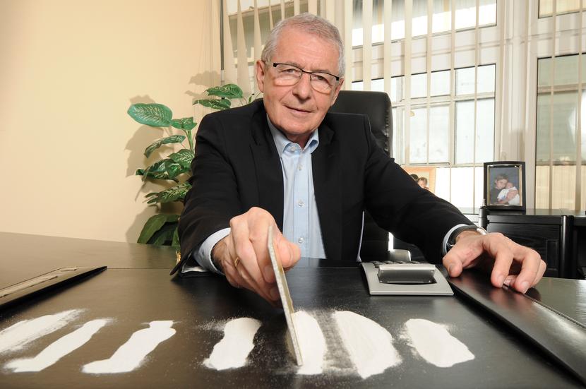 Większa sprzedaż, mniejsza strata: Większa sprzedaż, mniejsza strata: