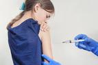 Szczepienia przeciw HPV. Ekspert: powinniśmy edukować także pielęgniarki i położne. “Są na pierwszym froncie realizacji programu”