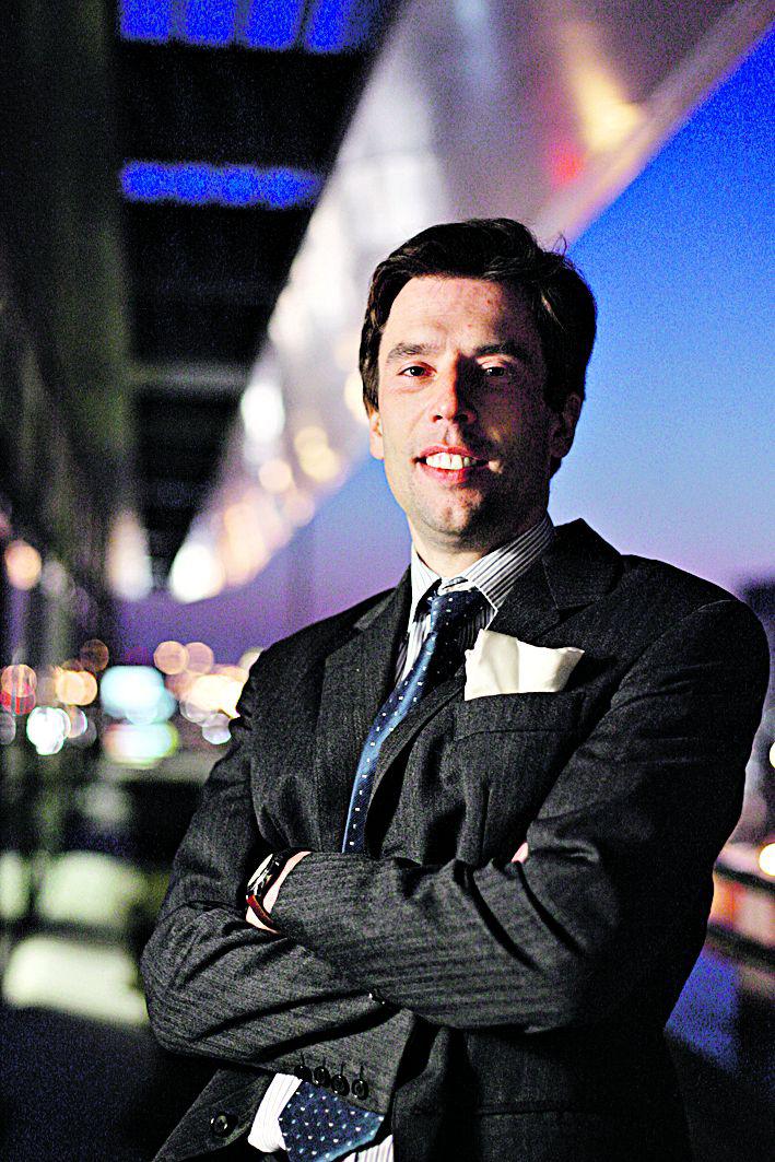 OBLICZA KORPORACJI:
 Asseco SEE powstała jako zlepek
 małych, często rodzinnych
 firm. Teraz Piotr Jeleński, szef
 firmy, zapowiada, że będzie korporacją.
 Ma to uchronić spółkę
 przed wpadkami podobnymi
 do tych z Rumunii czy Bułgarii.
 [FOT. WM]