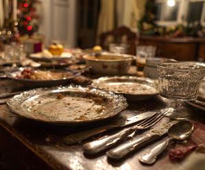 Święta pod znakiem marnotrawstwa. Wyrzucamy tyle jedzenia, ile waży sześć Wież Eiffla