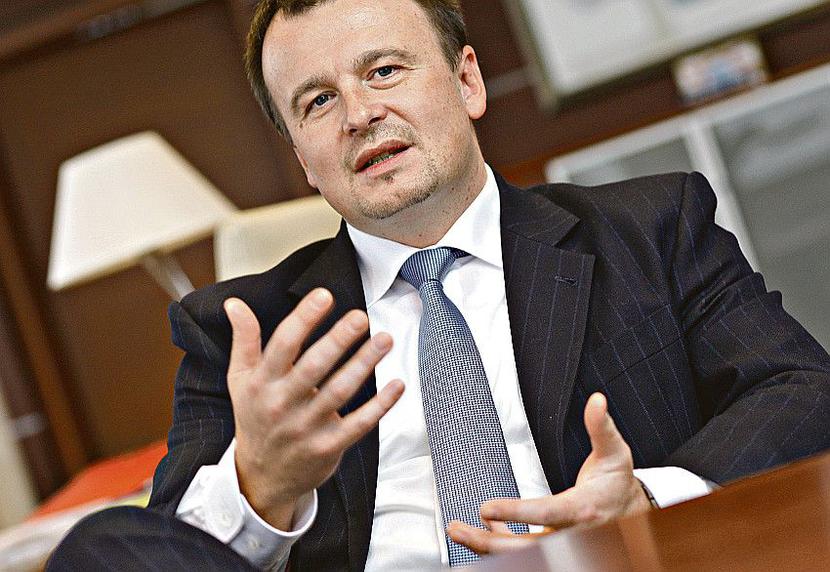 MAŁY KROK:
 Miroslav Rakowski, prezes T-Mobile, już kilkakrotnie sugerował możliwość podwyżki cen. Powoli przechodzi do czynów.
 [FOT. WM]
 