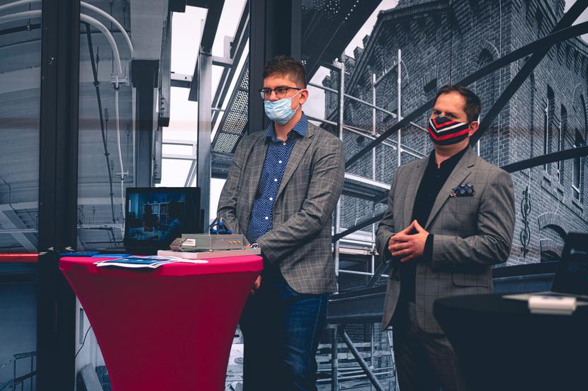 Przedstawiciele start-upów, biorących udział w programie S5-Akcelerator Technologii 5G