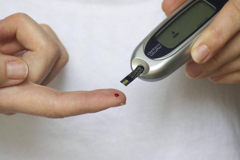 FDA podkreśla, że niedokładne odczyty poziomu glukozy we krwi mogą prowadzić do błędów w leczeniu cukrzycy. FDA podkreśla, że niedokładne odczyty poziomu glukozy we krwi mogą prowadzić do błędów w leczeniu cukrzycy.